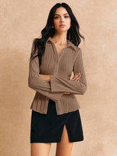 Women's Minimalist Fitted Textured Front Button T-Shirt, Autumn